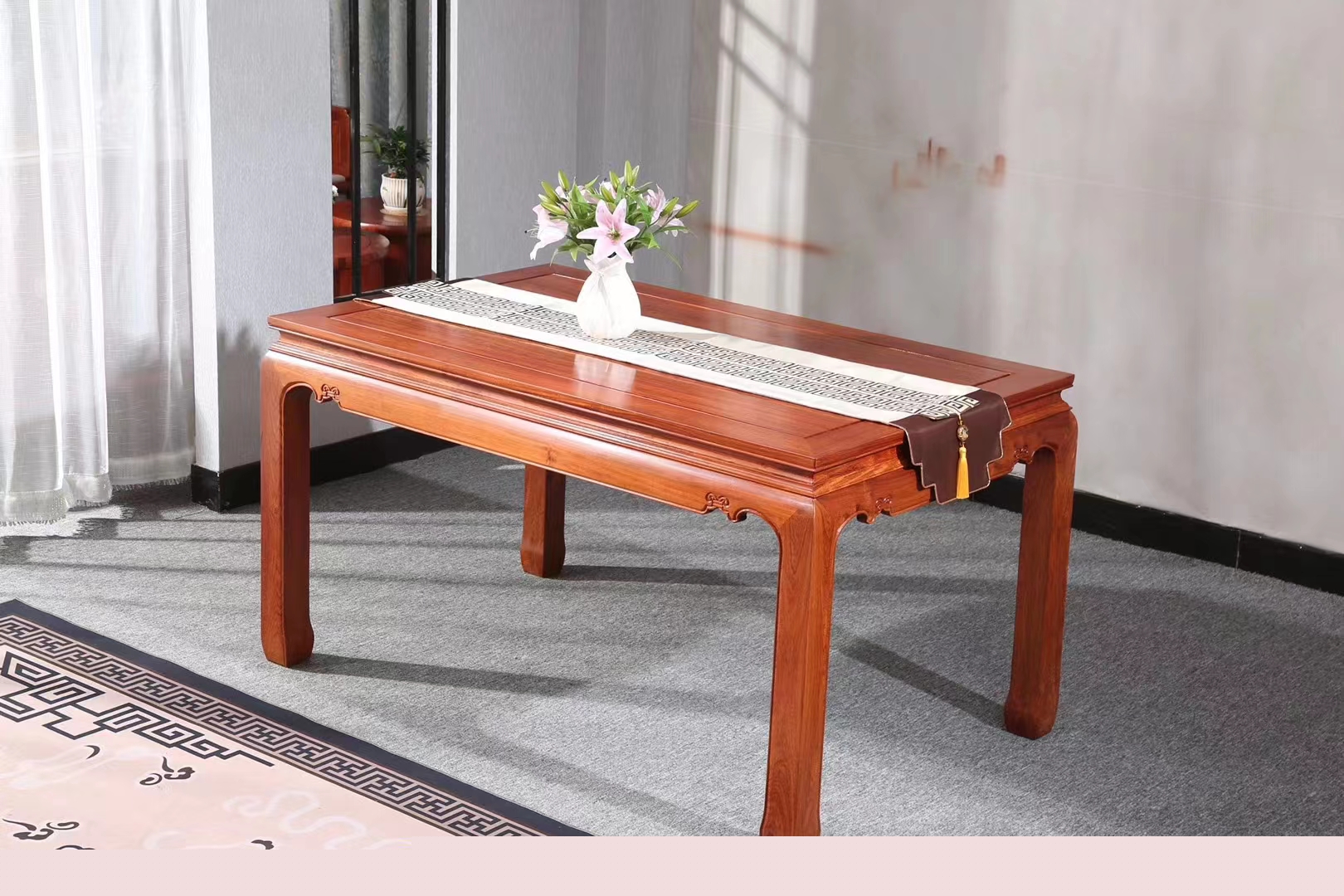 傳統(tǒng)家具,在生活中品味藝術(shù)(圖1) 0fadb95b350c860f653f64a7b22fec3.jpg